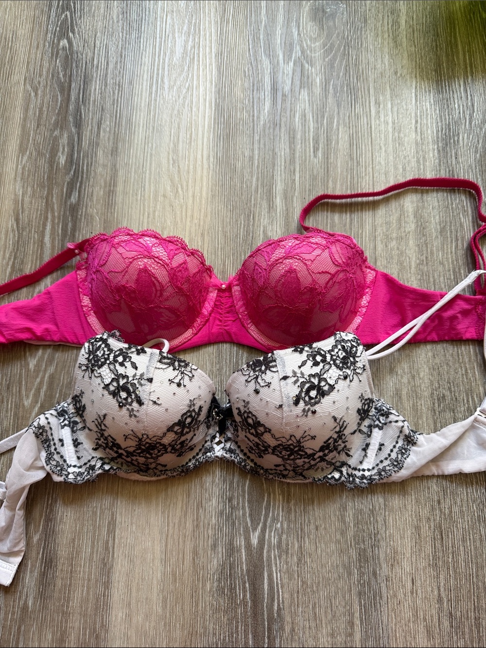 Victoria's Secret Hot Pink Lace Push-Up & Black-Accent White Lace Bra Seth